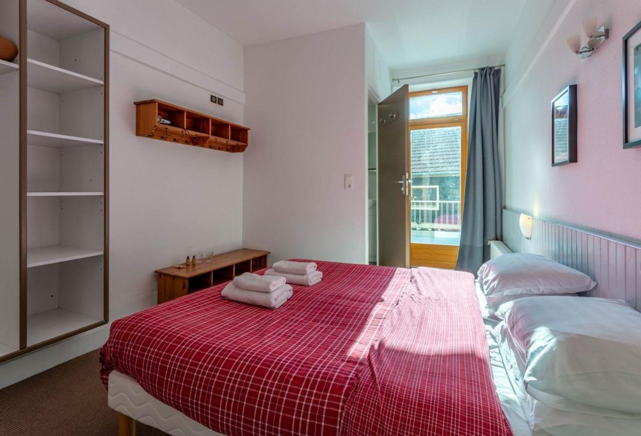Hotel Les Aravis Saint-Jean-de-Sixt Kültér fotó